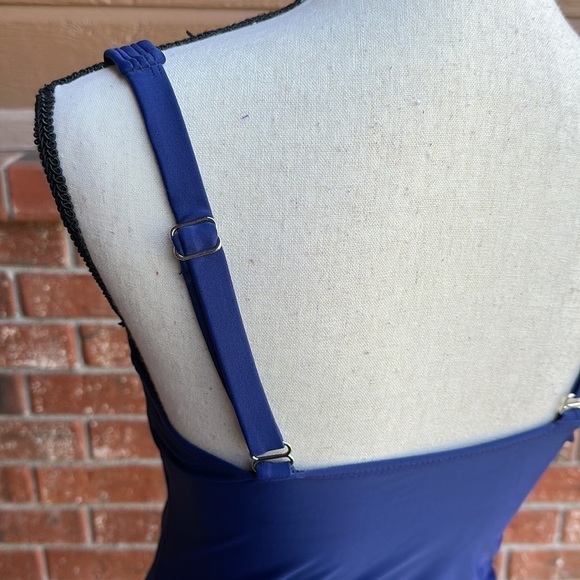 Beautikini Women's Ruched Slimming Full Coverage One Piece Swimsuit Size Medium - Picture 4 of 6